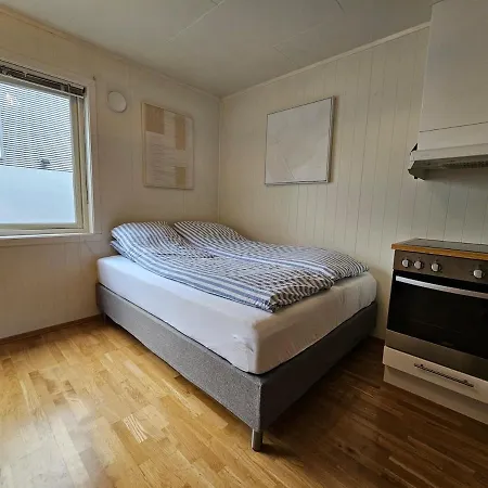 Practical In The Center 特罗姆瑟