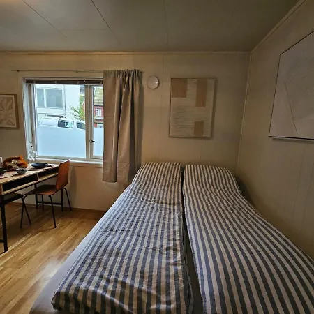 Practical In The Center 特罗姆瑟